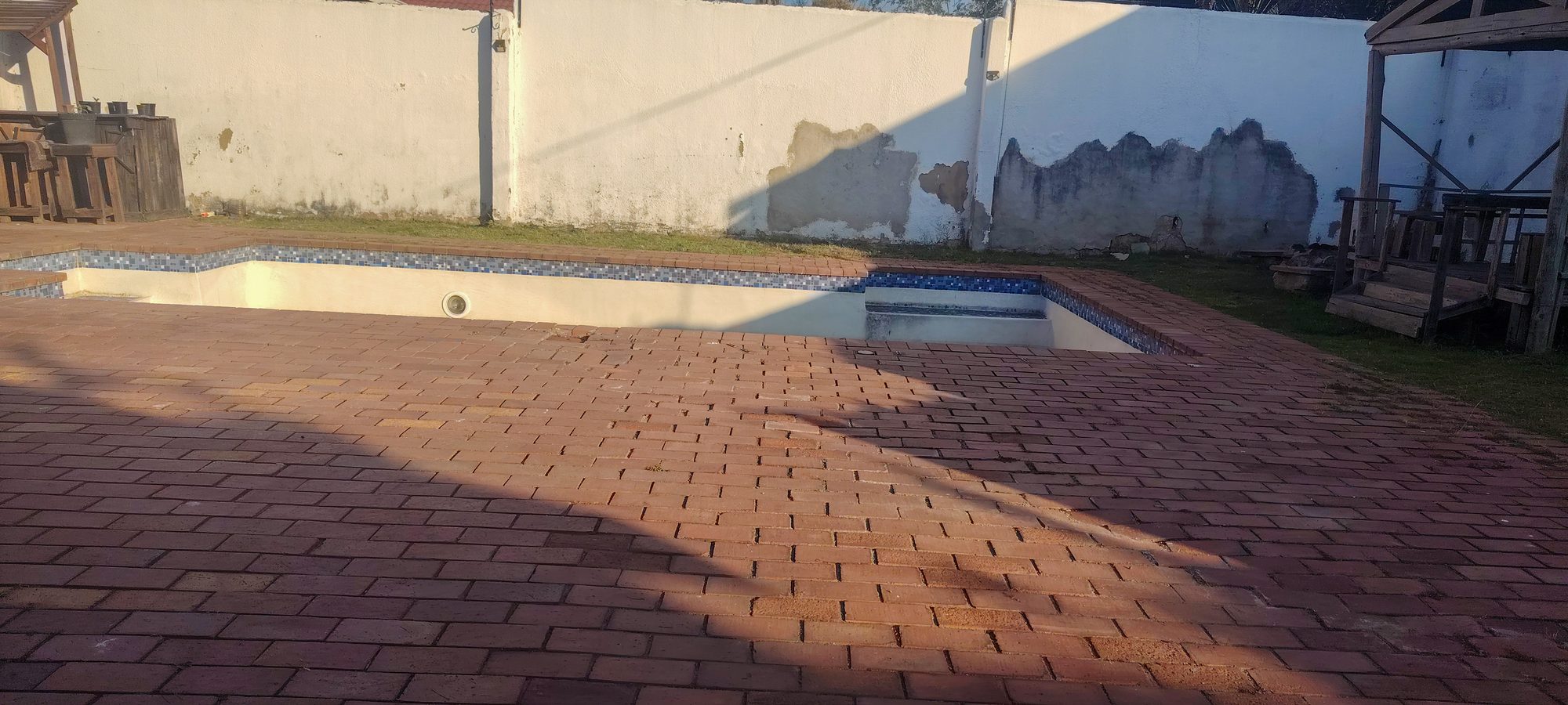 Spacious 4-Bedroom Family Home with Pool, Built-in Braai & Ample Parking — image 9