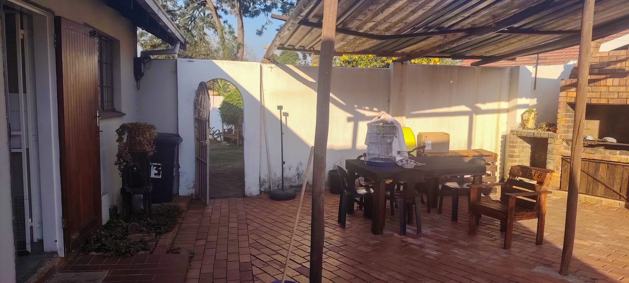 Spacious 4-Bedroom Family Home with Pool, Built-in Braai & Ample Parking — image 24