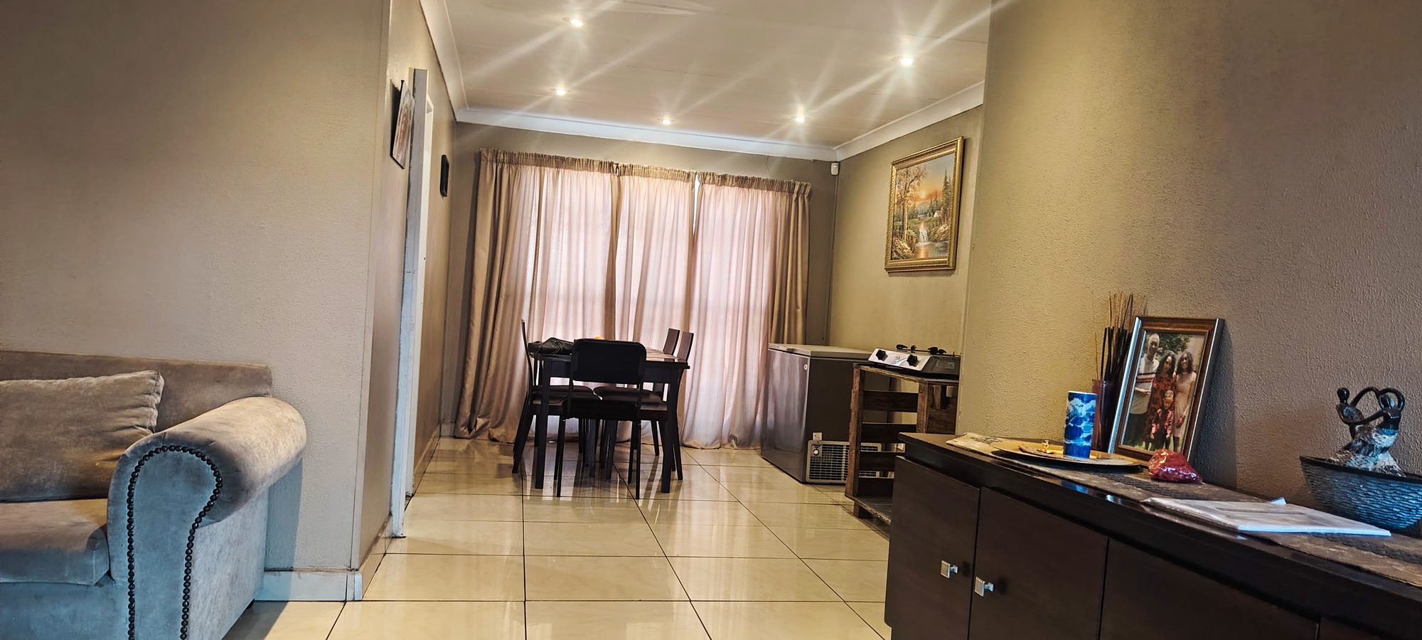 Spacious 4-Bedroom Family Home with Pool, Built-in Braai & Ample Parking — image 10