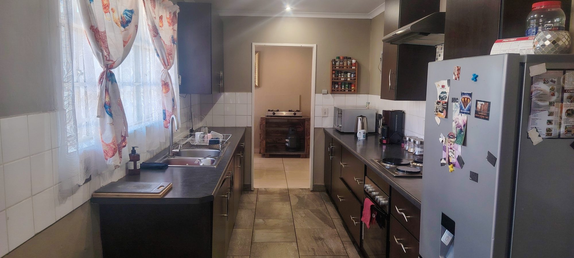 Spacious 4-Bedroom Family Home with Pool, Built-in Braai & Ample Parking — image 16