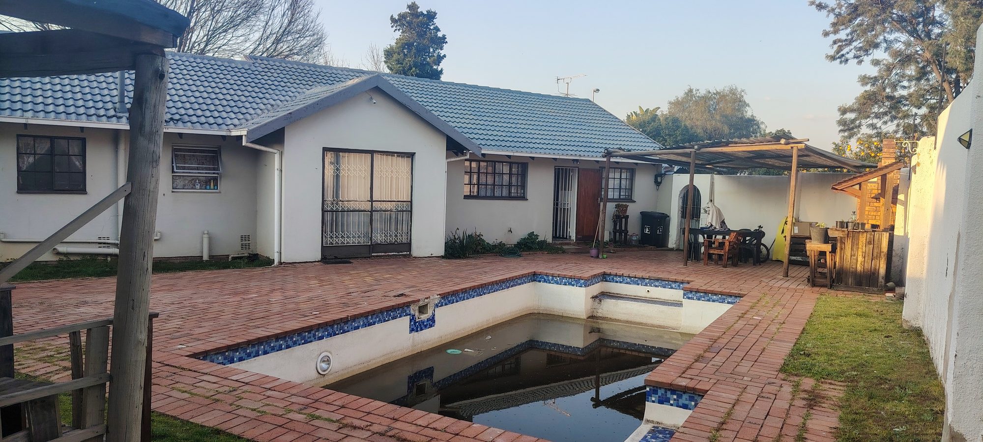 Spacious 4-Bedroom Family Home with Pool, Built-in Braai & Ample Parking — image 36