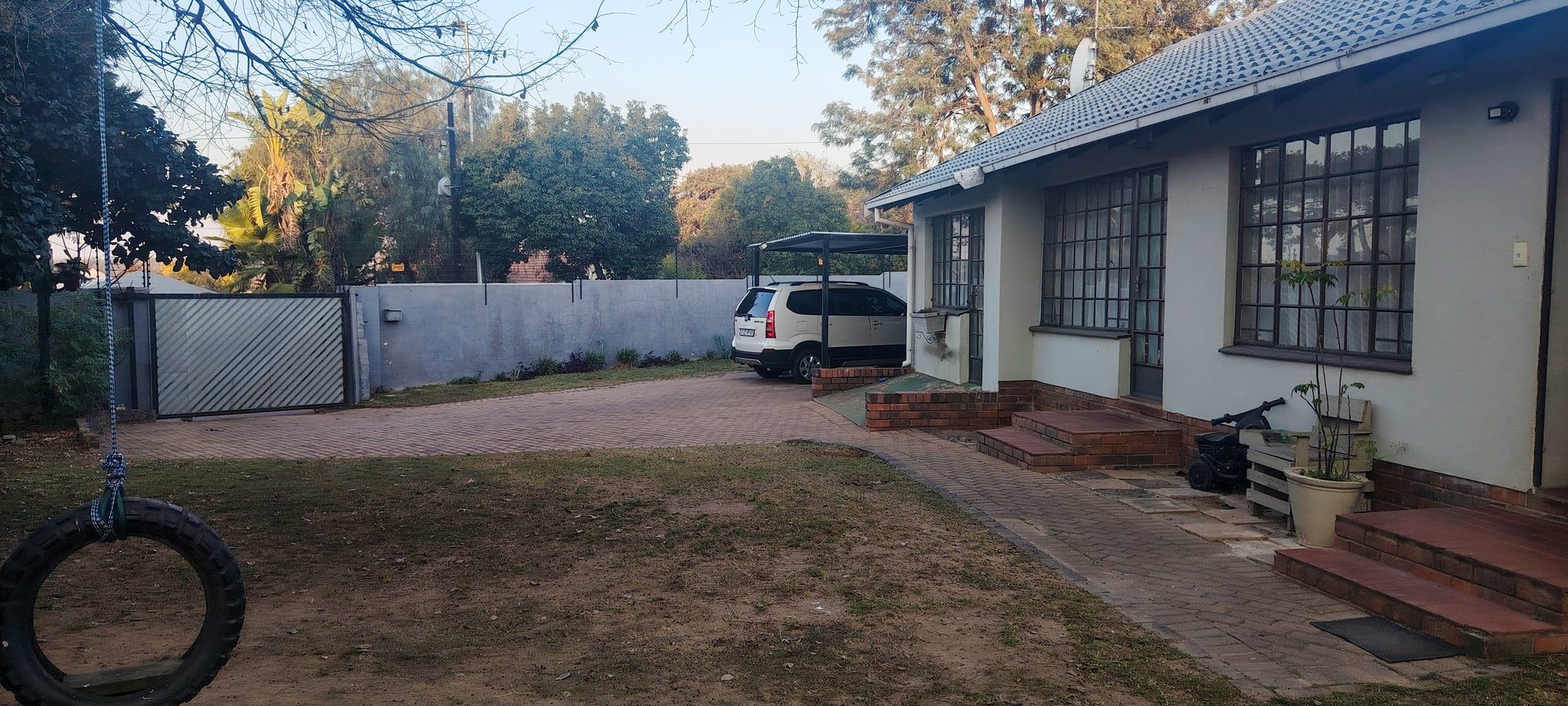 Spacious 4-Bedroom Family Home with Pool, Built-in Braai & Ample Parking — image 42