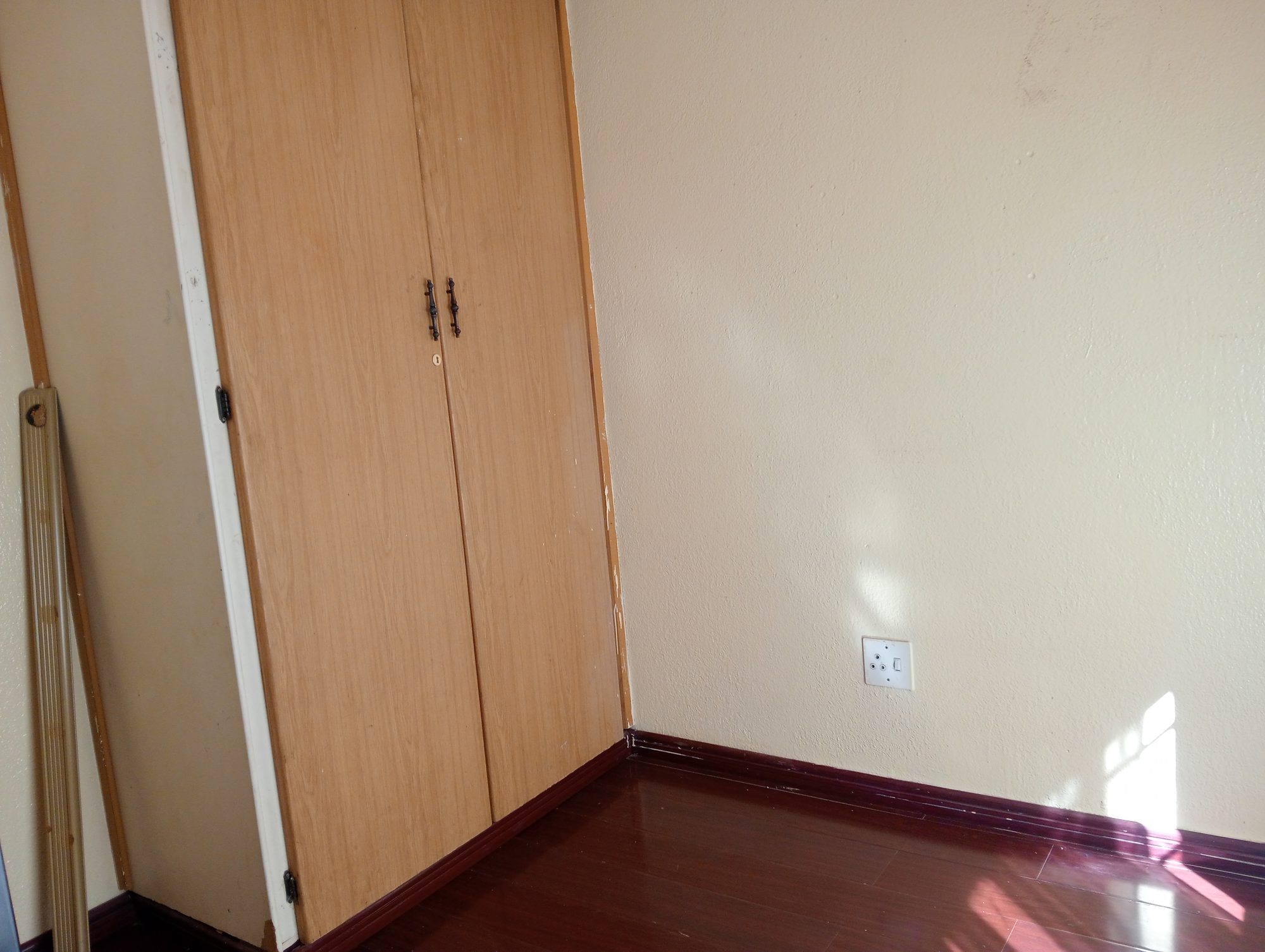 3 Bedroom Family Home for Sale in a Prime Location in HillsView, Kagiso — image 8