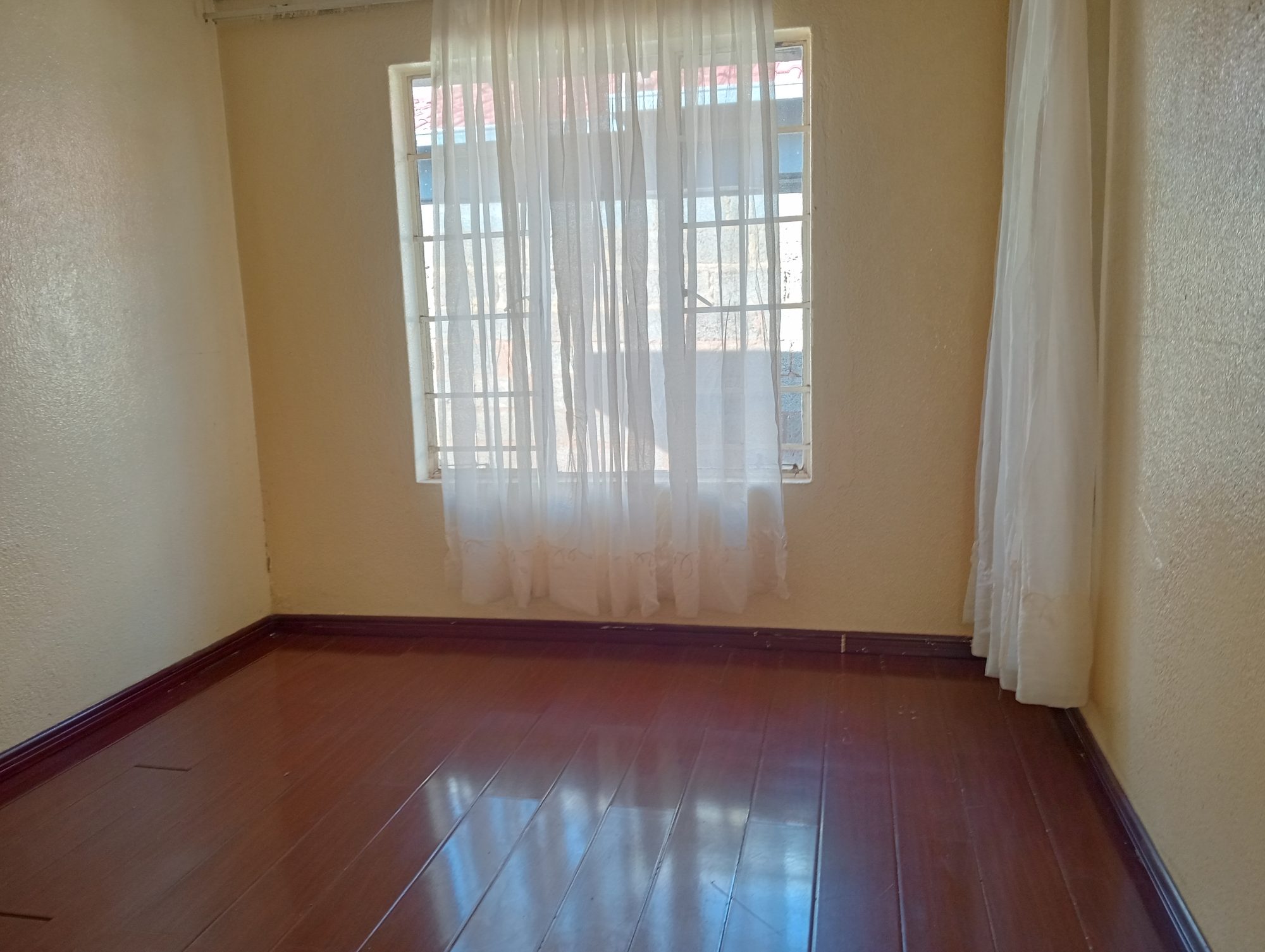 3 Bedroom Family Home for Sale in a Prime Location in HillsView, Kagiso — image 11