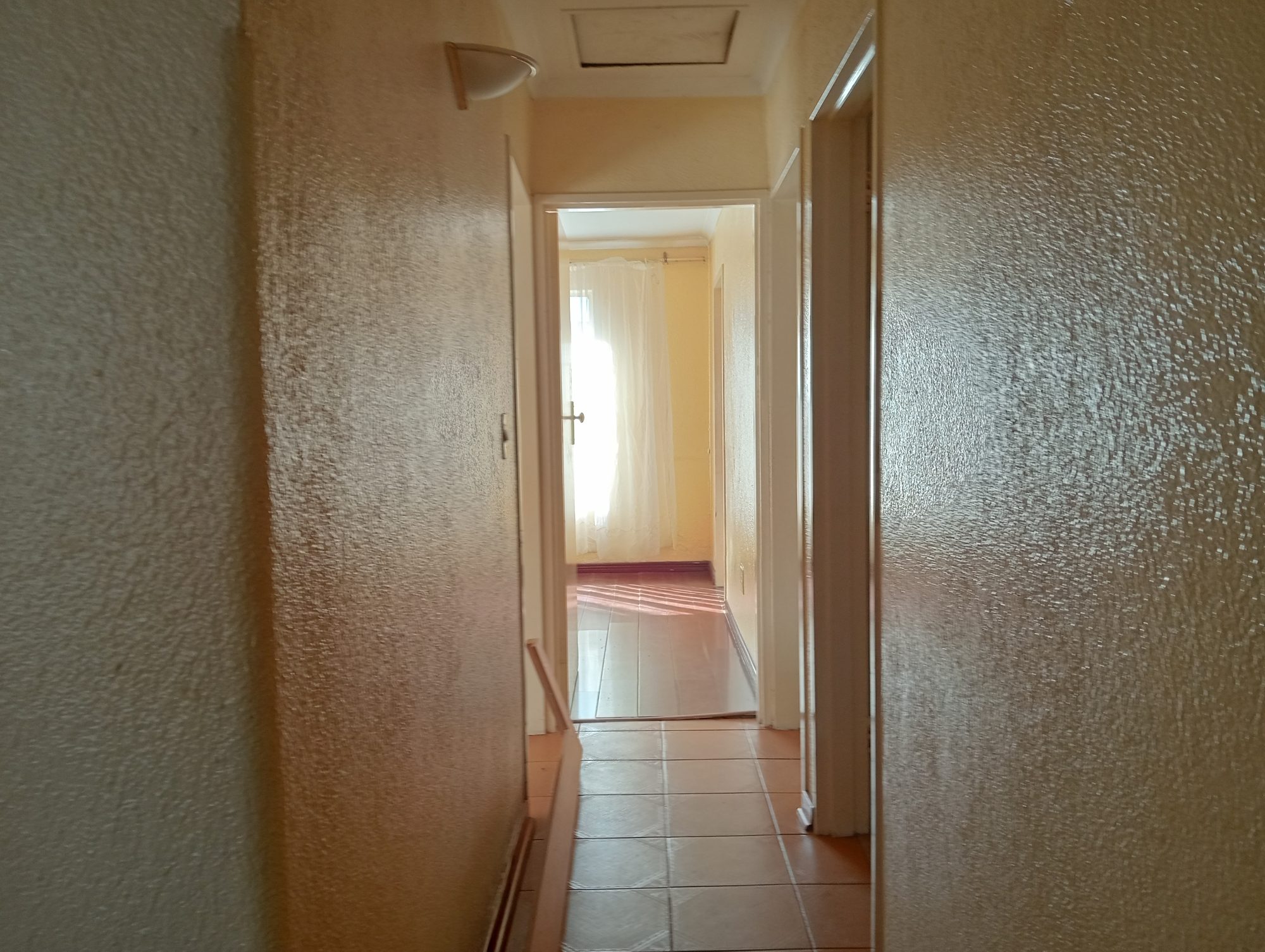 3 Bedroom Family Home for Sale in a Prime Location in HillsView, Kagiso — image 14