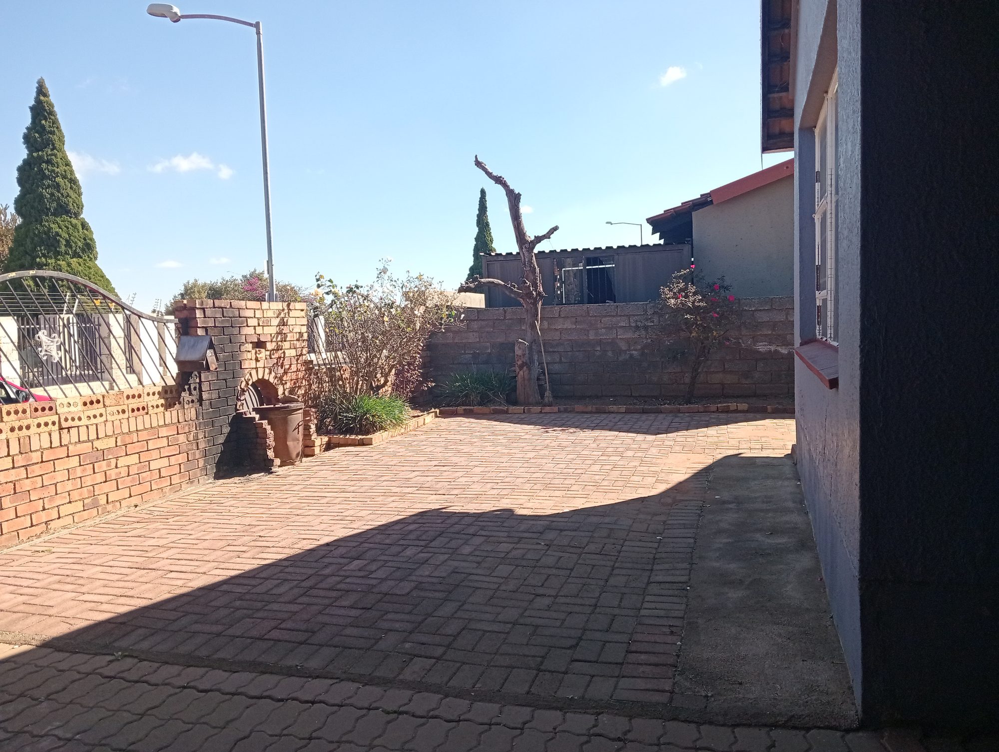 3 Bedroom Family Home for Sale in a Prime Location in HillsView, Kagiso — image 24