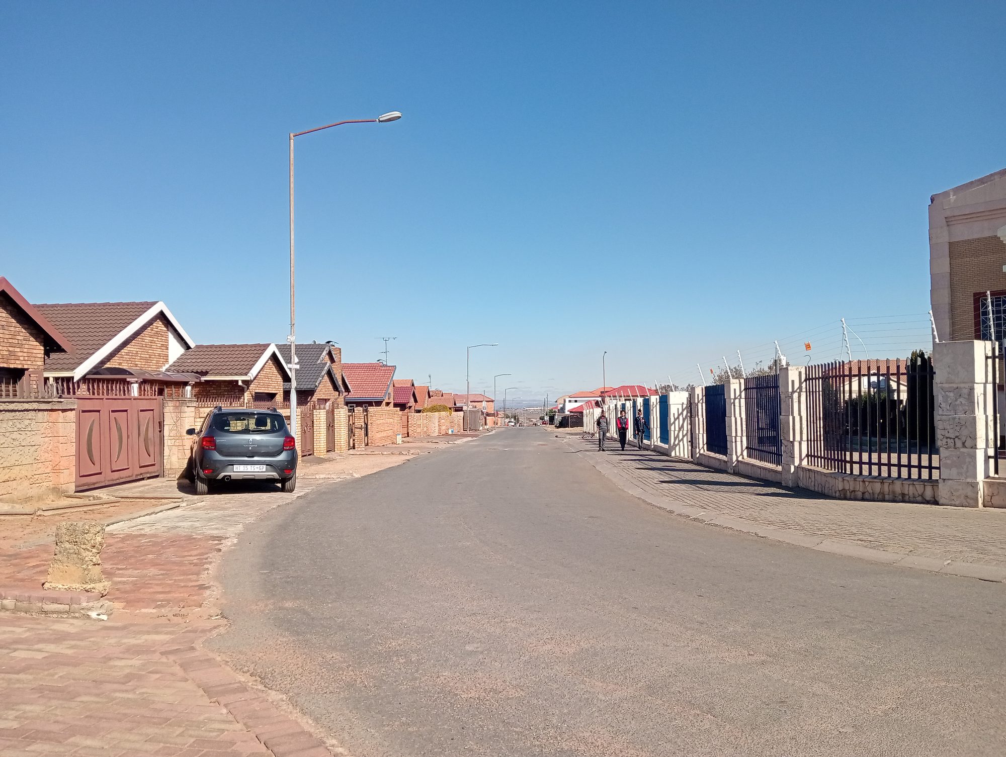3 Bedroom Family Home for Sale in a Prime Location in HillsView, Kagiso — image 26