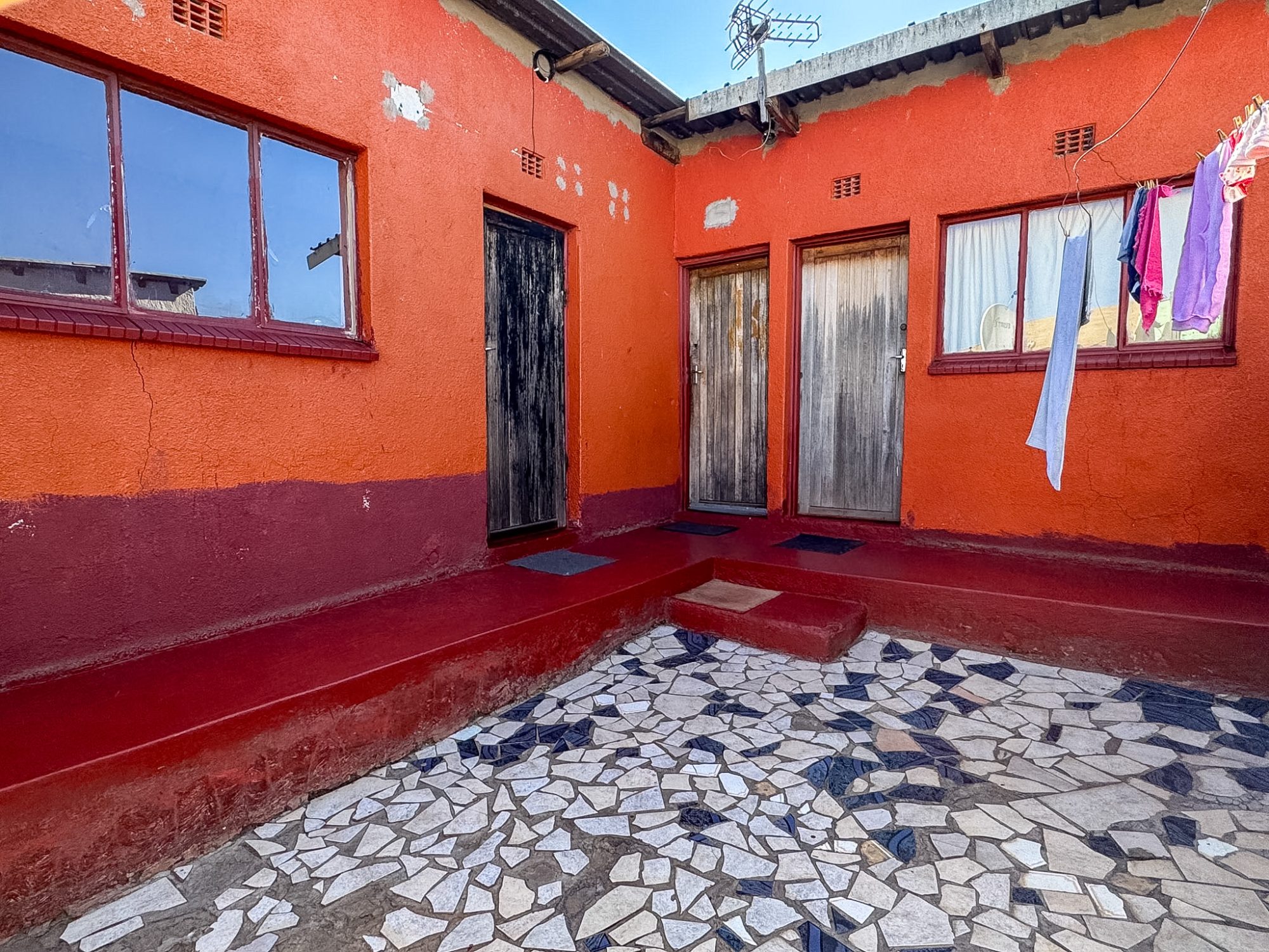 Investment Opportunity with 3 Outside Rooms for Sale in Jabavu (White City), Soweto — image 13