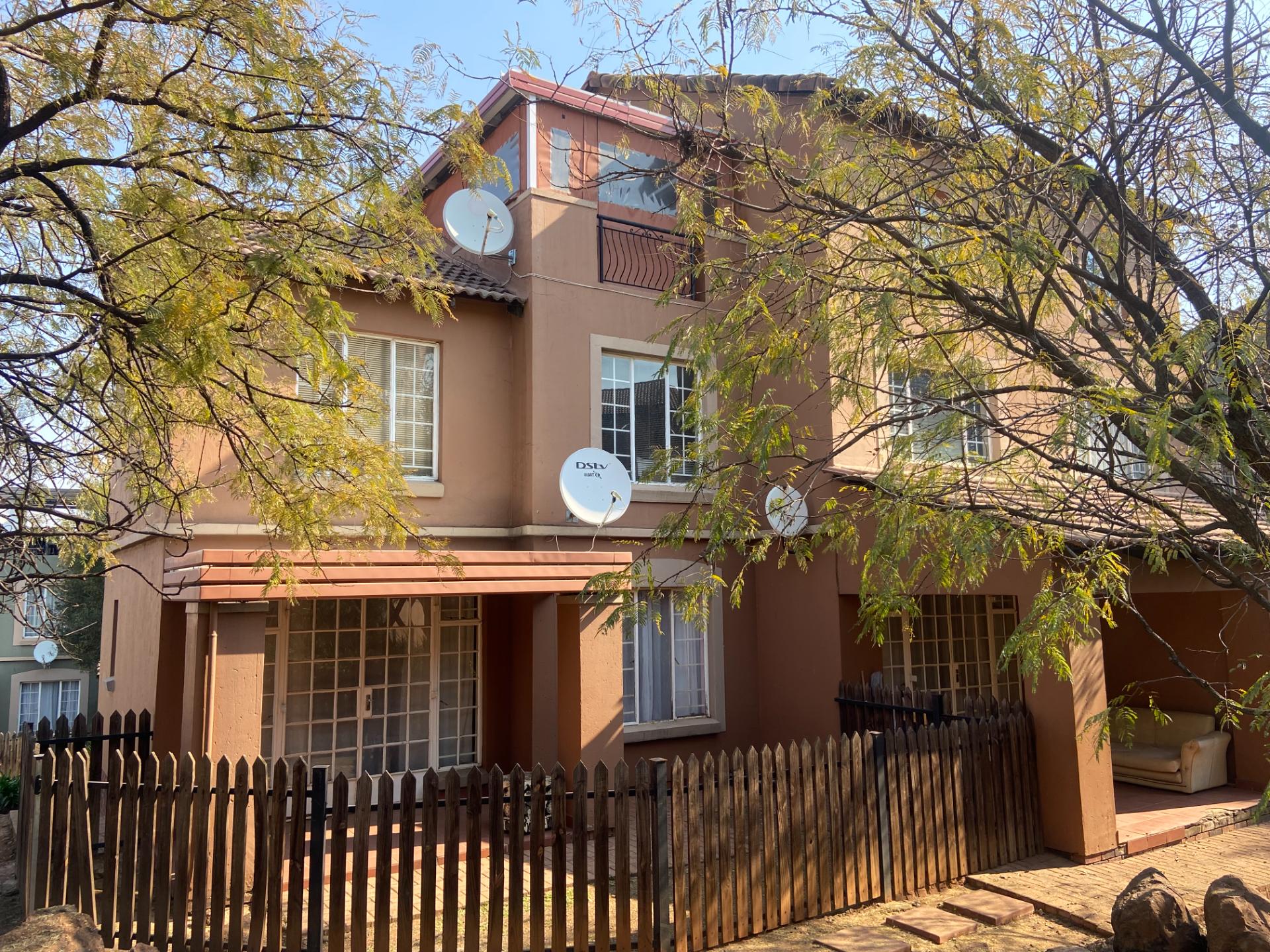 25 Castle View Estate — image 2
