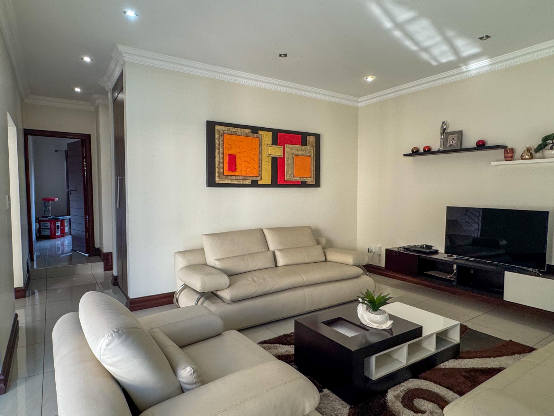 4 Bedroom House For Sale in Blue Valley Golf Estate, Centurion — image 24