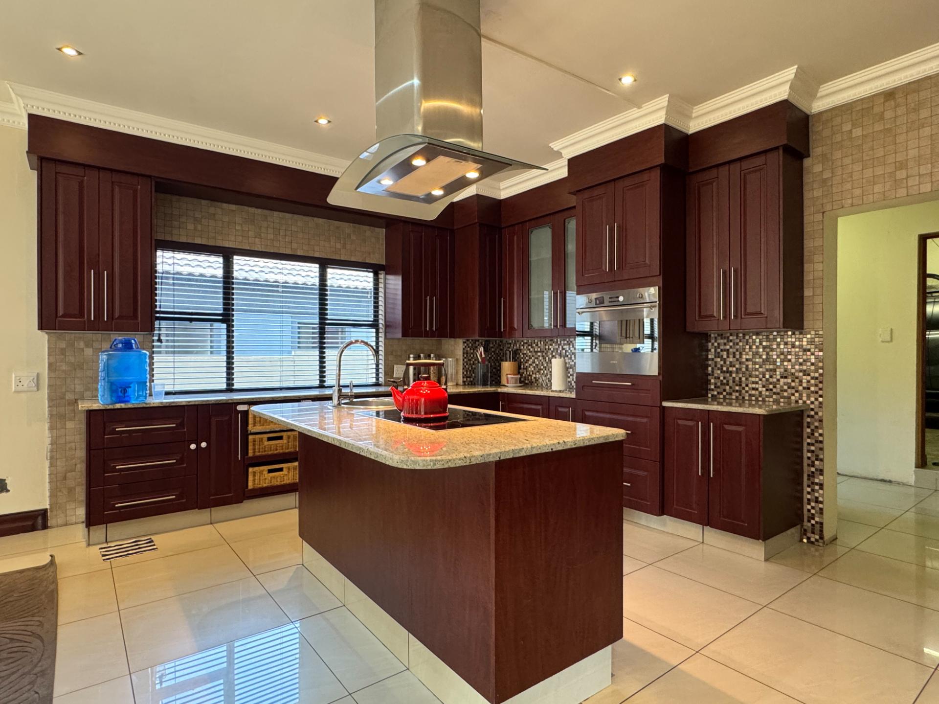 4 Bedroom House For Sale in Blue Valley Golf Estate, Centurion — image 32