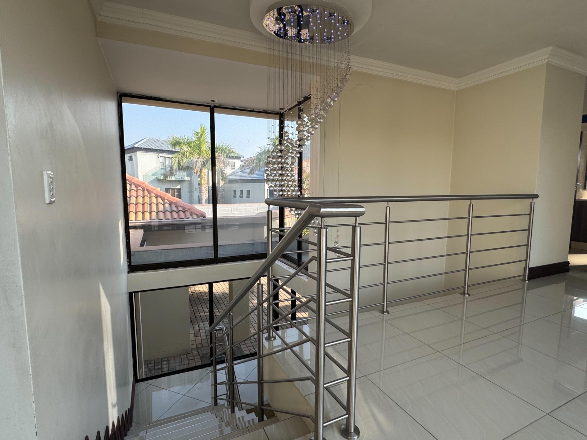 4 Bedroom House For Sale in Blue Valley Golf Estate, Centurion — image 41