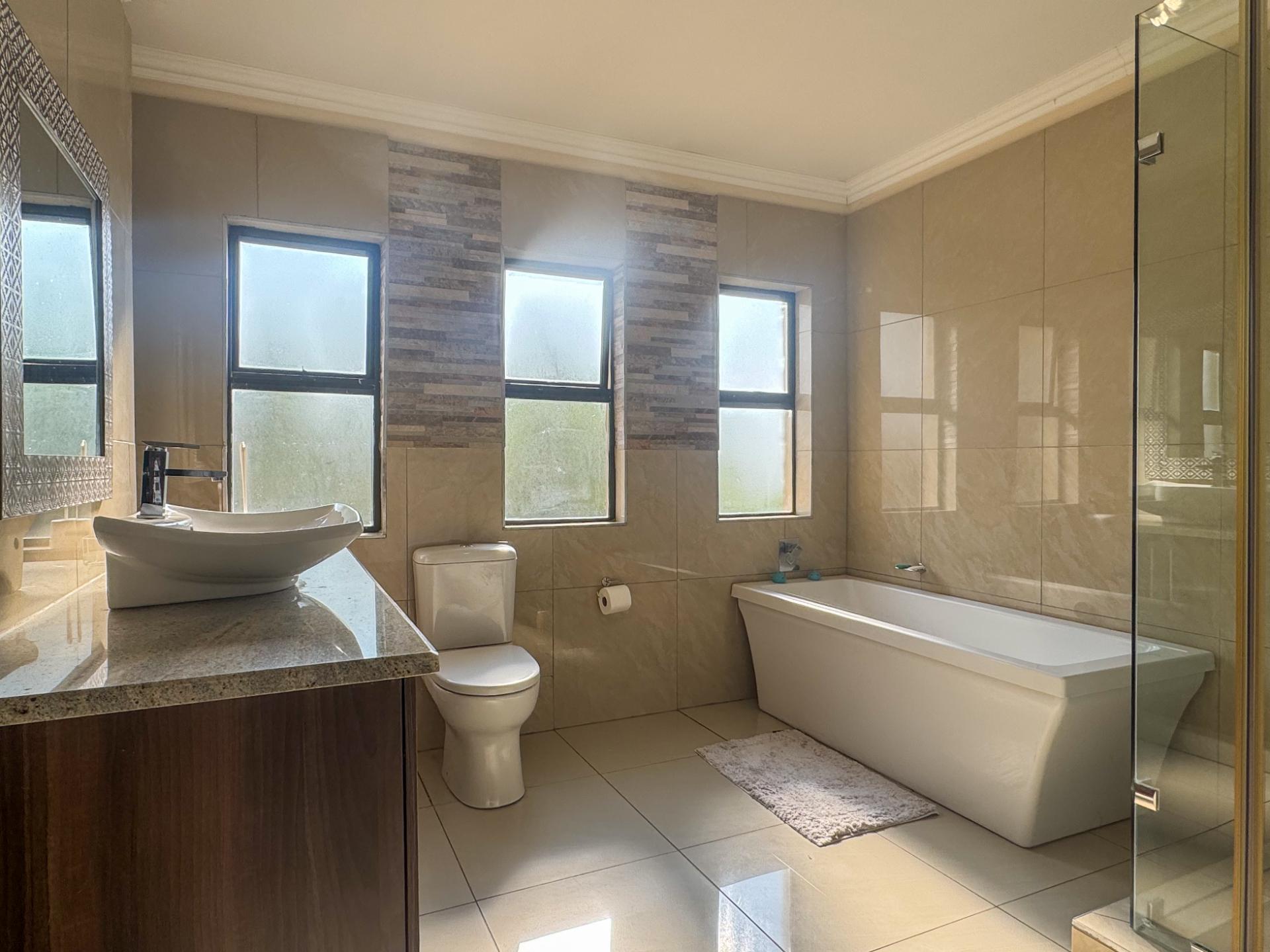 4 Bedroom House For Sale in Blue Valley Golf Estate, Centurion — image 54