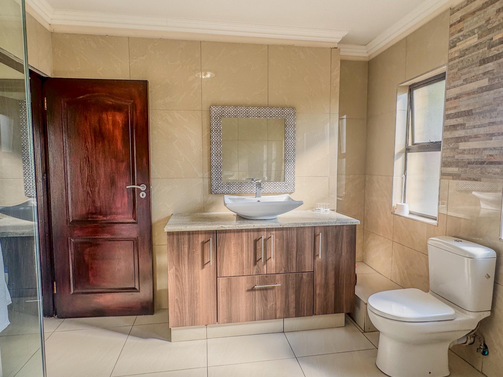 4 Bedroom House For Sale in Blue Valley Golf Estate, Centurion — image 56