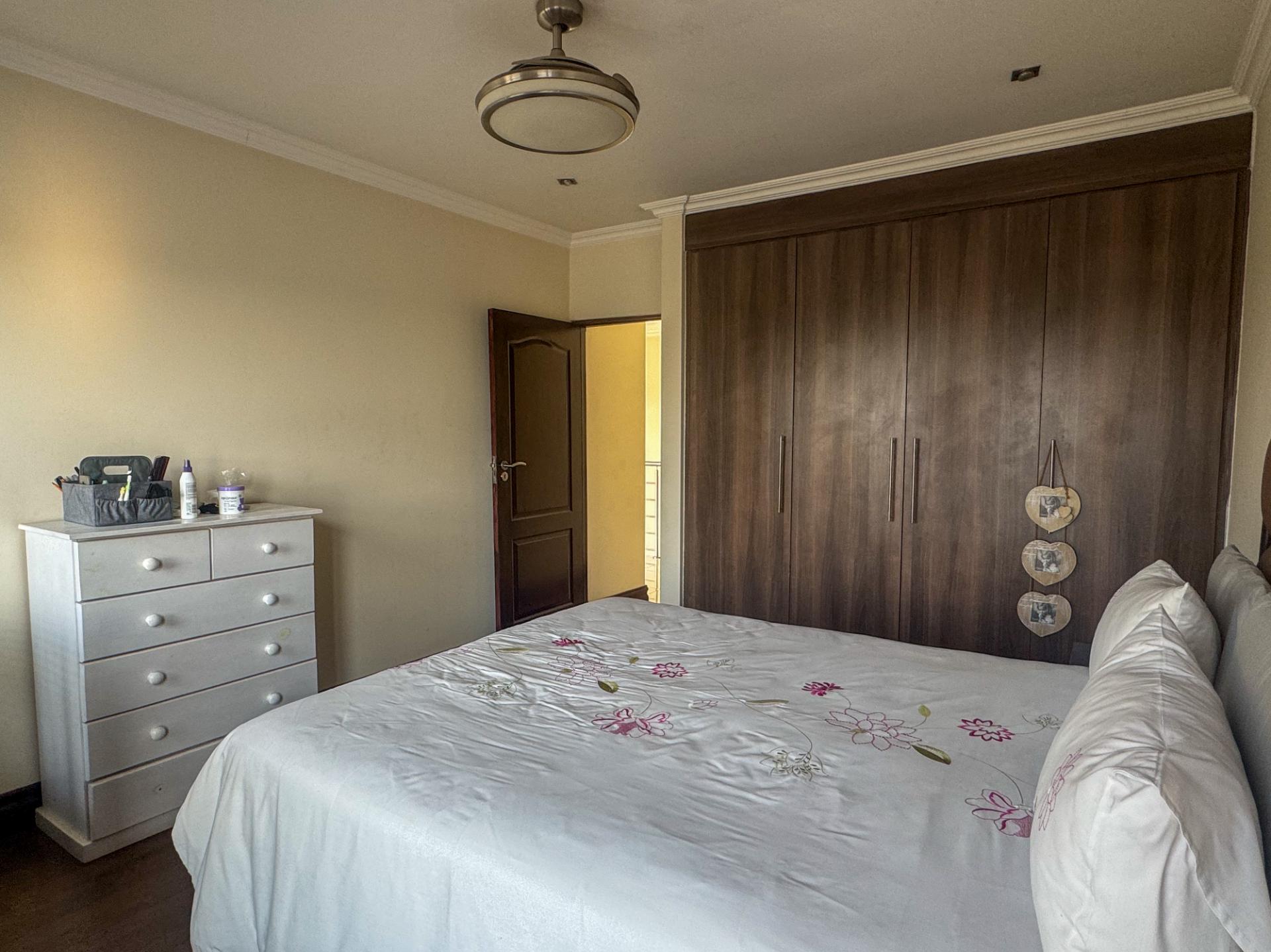 4 Bedroom House For Sale in Blue Valley Golf Estate, Centurion — image 60