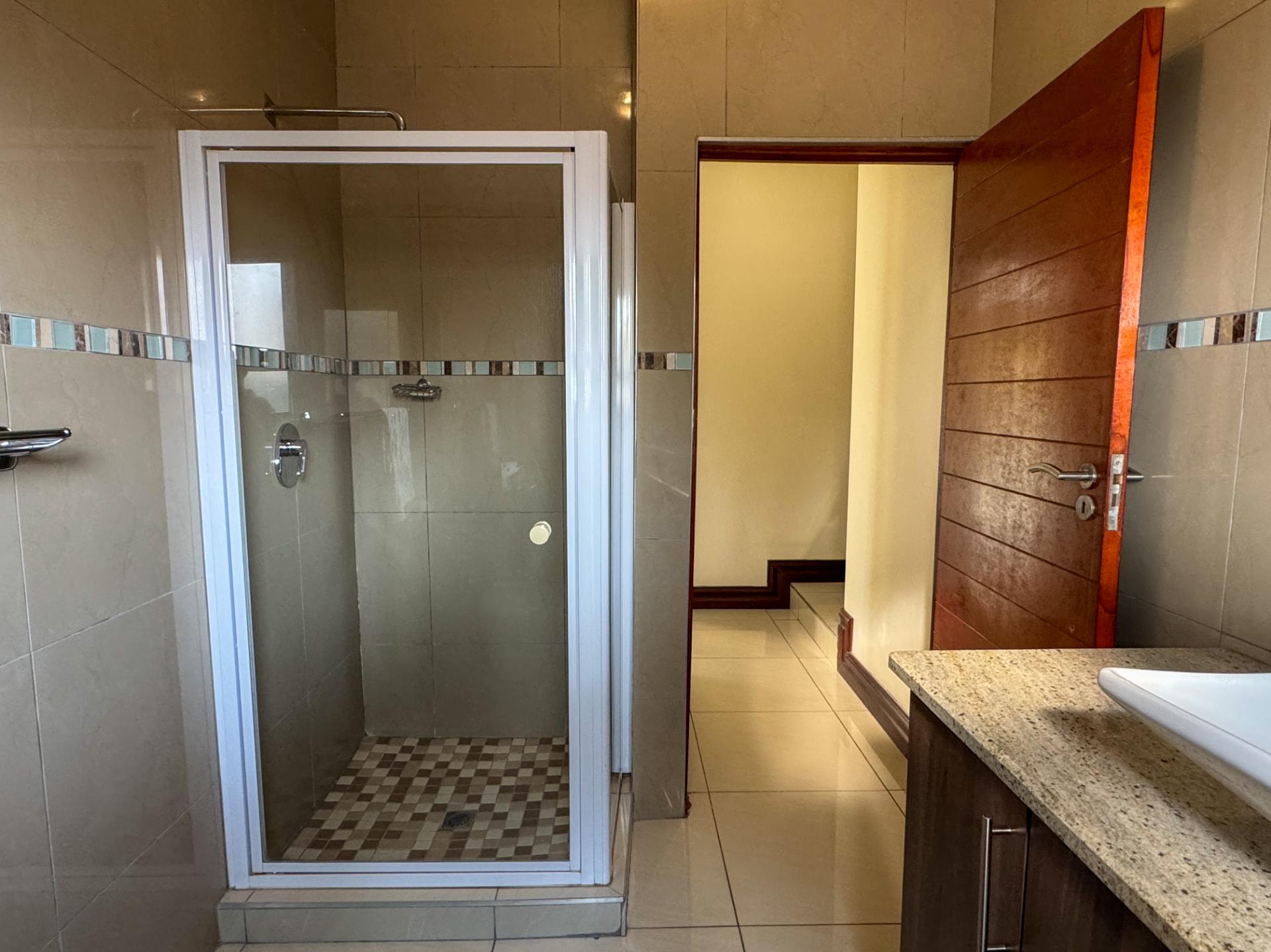 4 Bedroom House For Sale in Blue Valley Golf Estate, Centurion — image 70