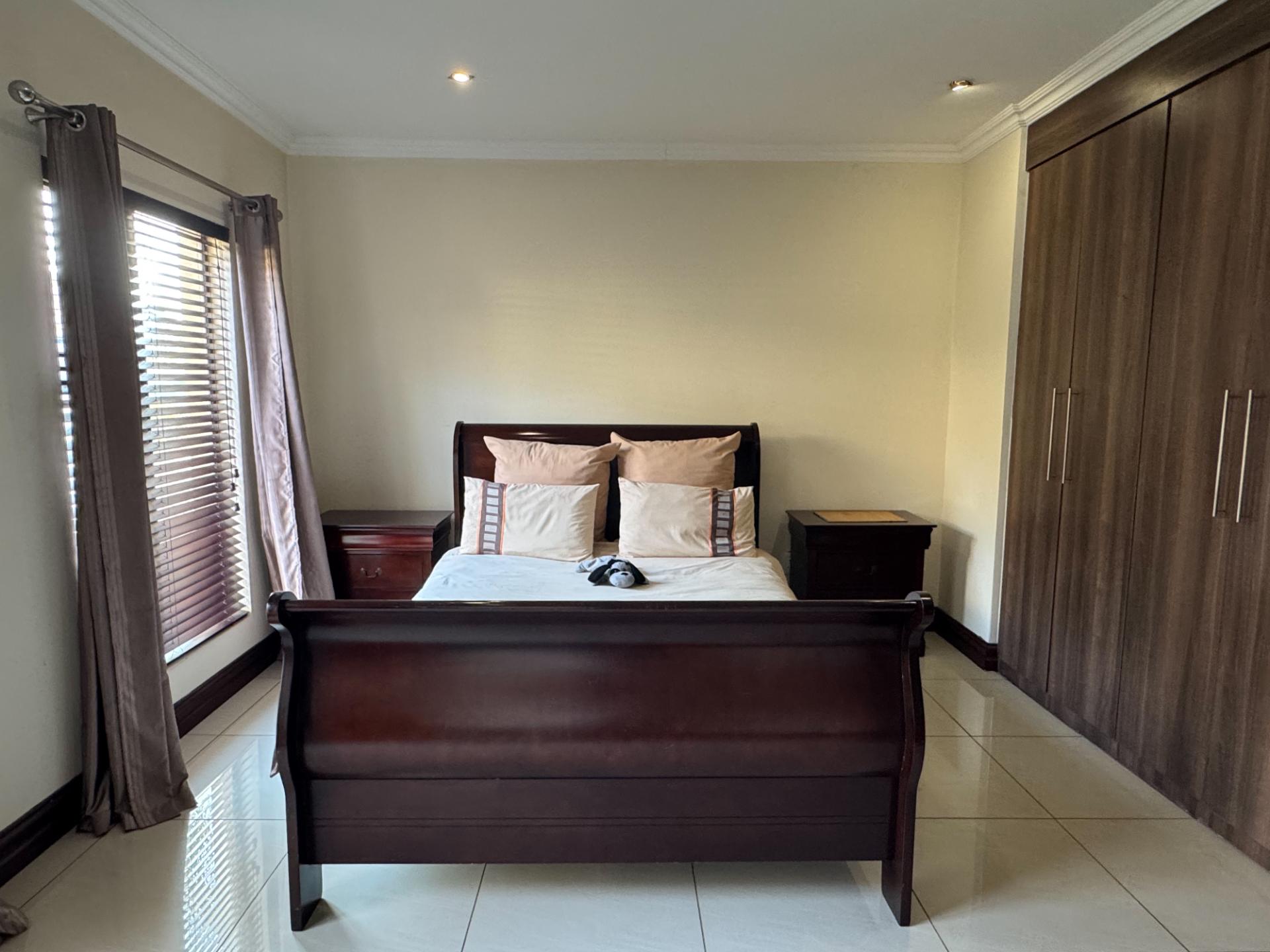 4 Bedroom House For Sale in Blue Valley Golf Estate, Centurion — image 71