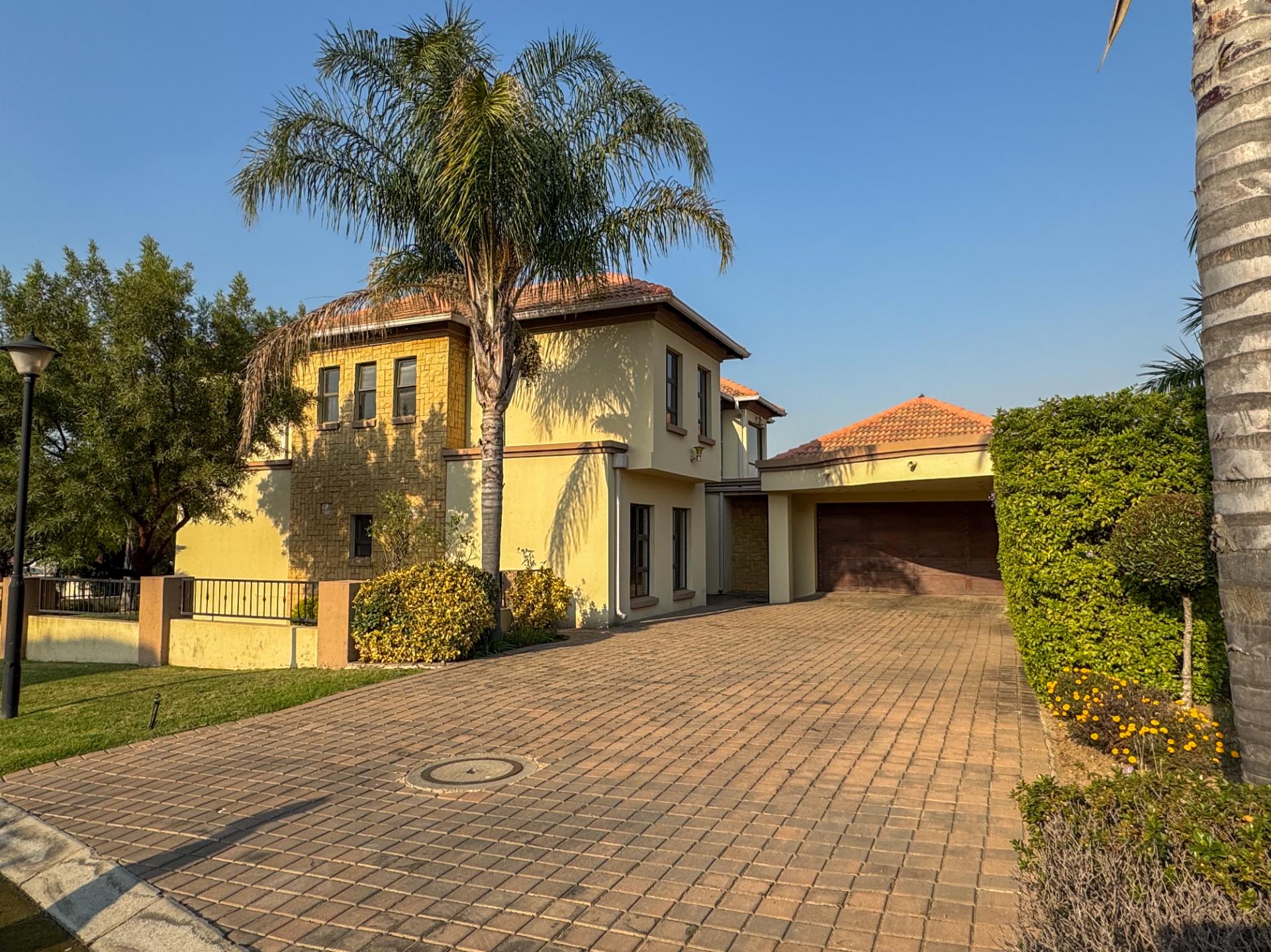 4 Bedroom House For Sale in Blue Valley Golf Estate, Centurion — image 79