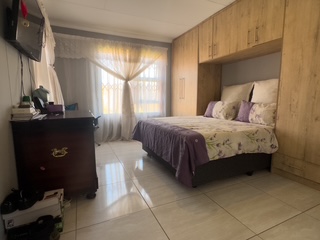  3-Bedroom Family Home with Spacious Yard For Sale in Westonaria — image 16