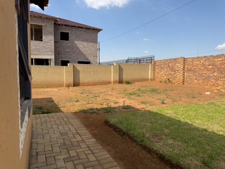  3-Bedroom Family Home with Spacious Yard For Sale in Westonaria — image 25