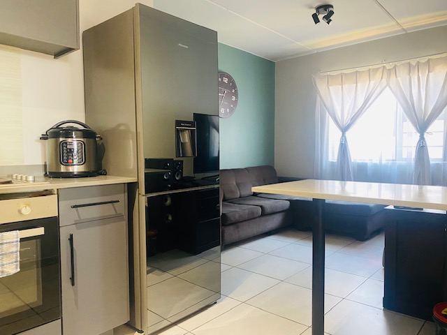 2 Bedroom Apartment / Flat For Sale in Jabulani, Soweto