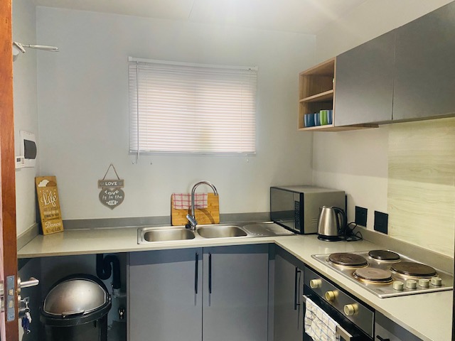 2 Bedroom Apartment / Flat For Sale in Jabulani, Soweto — image 2