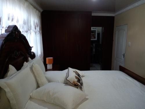 4 Bedroom House For Sale in Aliwal North, Aliwal North — image 15