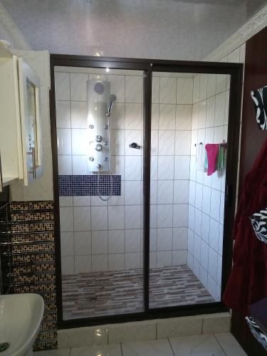 4 Bedroom House For Sale in Aliwal North, Aliwal North — image 16
