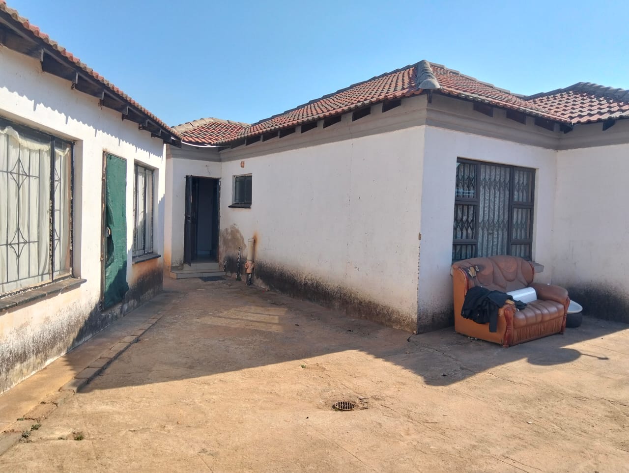 5 Bedroom House For Sale in Vosloorus, Vosloorus — image 13