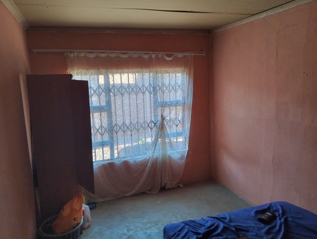 5 Bedroom House For Sale in Vosloorus, Vosloorus — image 9