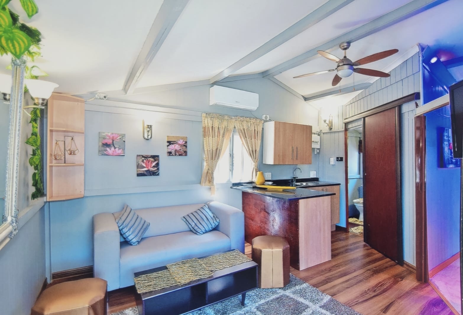 Spacious Family Home with 700m² Roofed Living on 141m² Erf — image 3