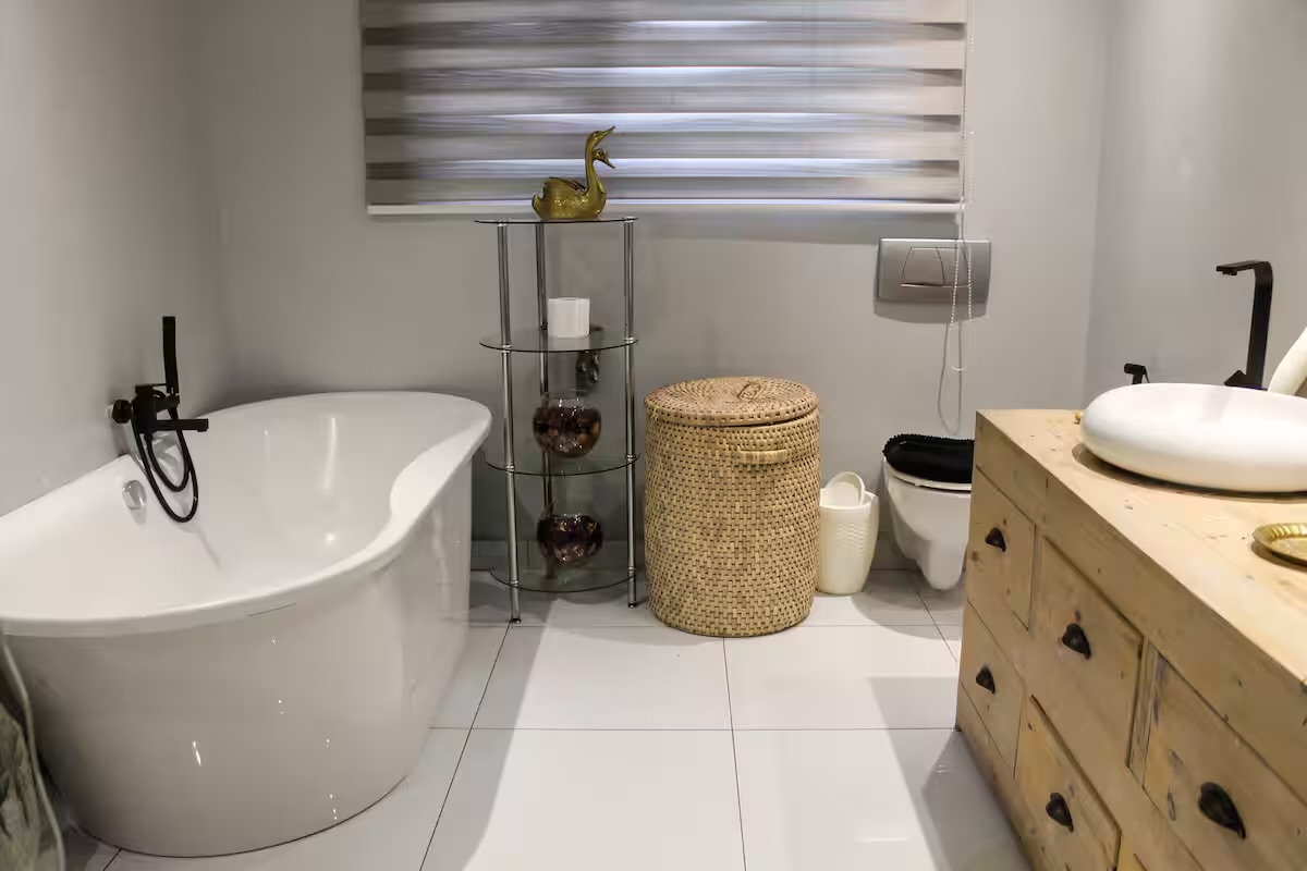 7 Bedroom House For Sale in Gallo Manor, Sandton — image 13