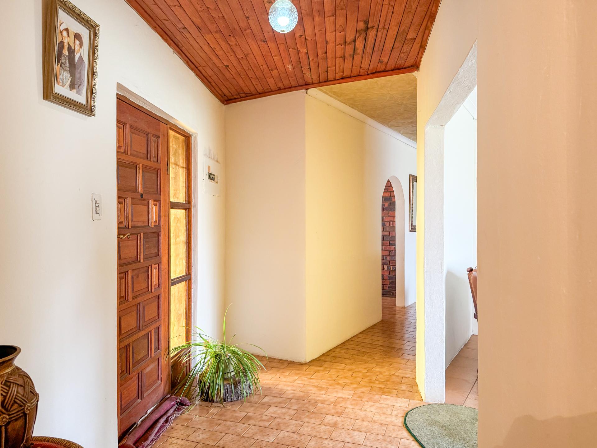 A Small holding Farm with 4 Bedroom Family Home and 5 Chicken Coup For Sale in Zuurbem Westonaria — image 21