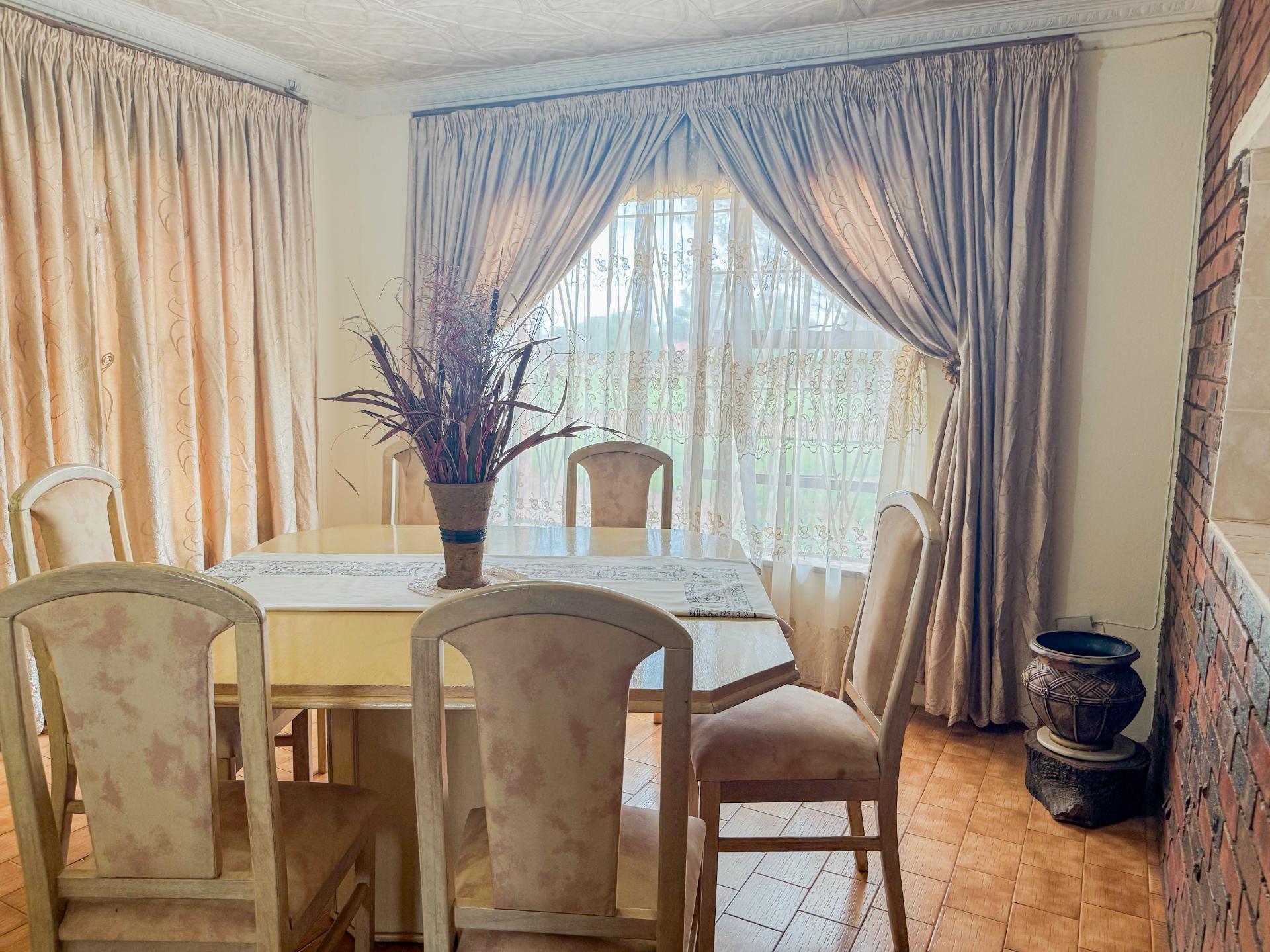 A Small holding Farm with 4 Bedroom Family Home and 5 Chicken Coup For Sale in Zuurbem Westonaria — image 24