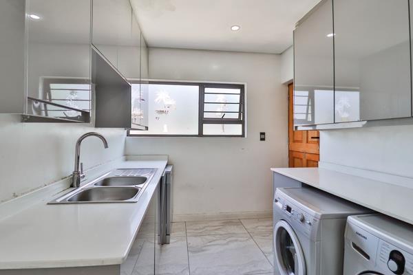5 Bedroom House For Sale in Helderwyk, Brakpan — image 7