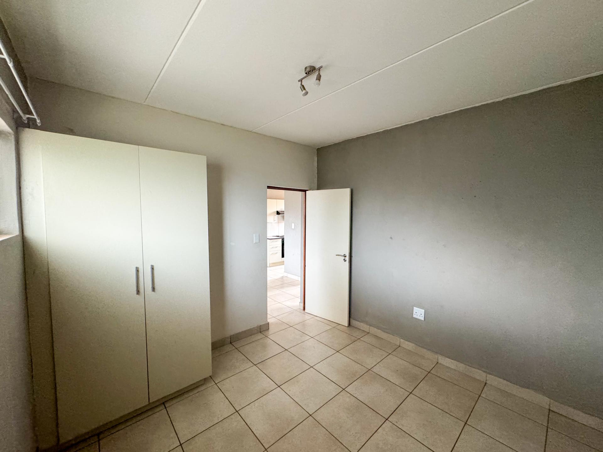 1 Protea Glen — image 6