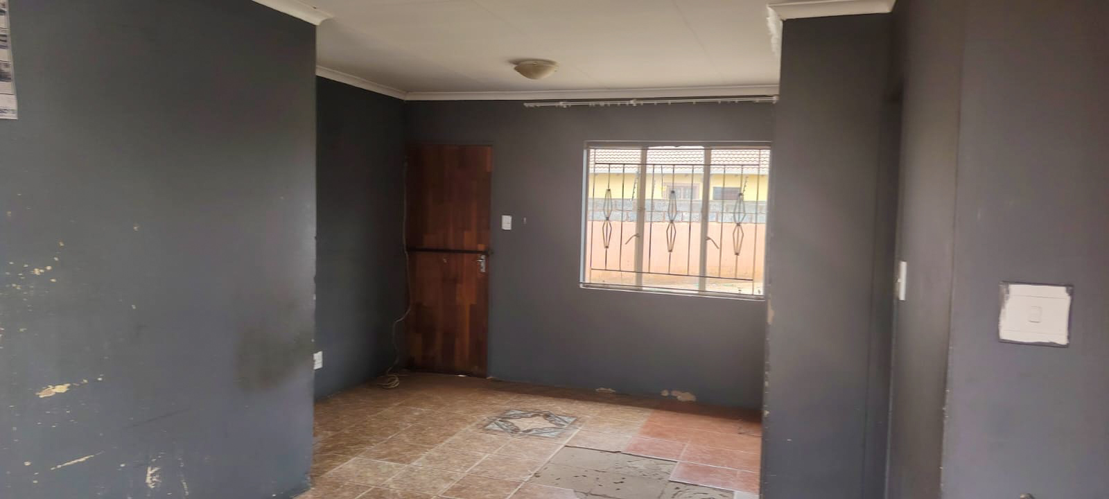8 Bedroom House For Sale in Protea Glen, Soweto — image 9