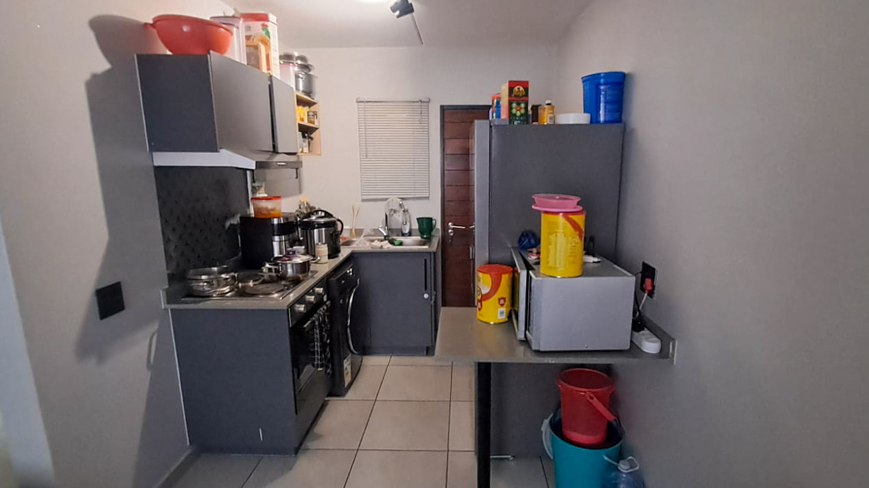 1 Jabulani — image 4
