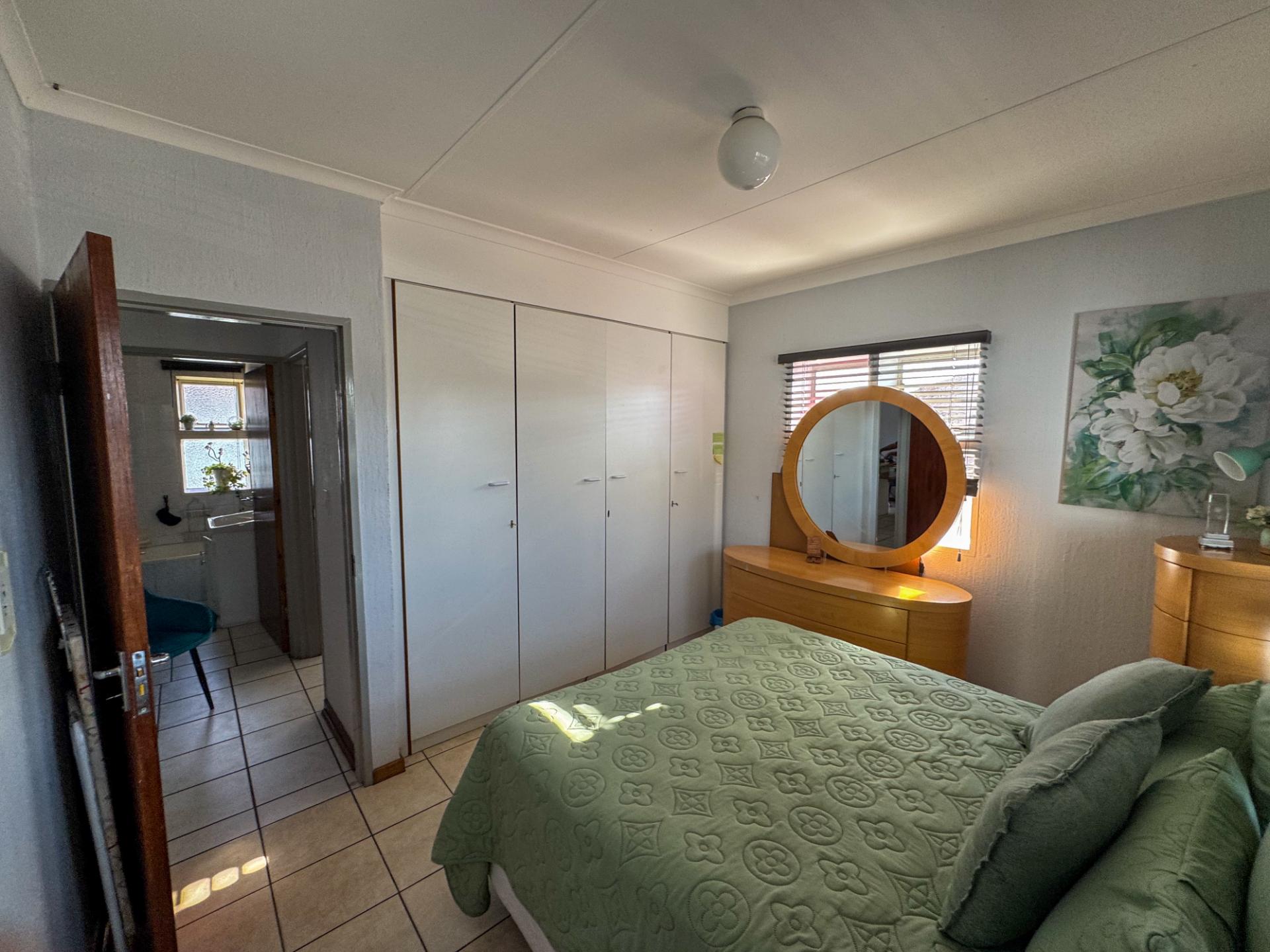 1 Alberton — image 7