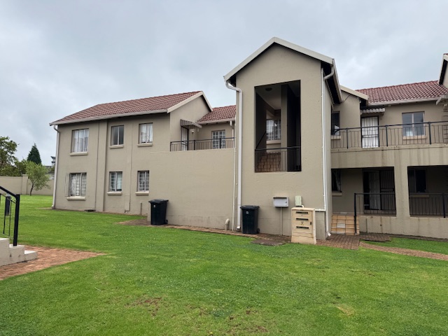 1 Bedroom Apartment / Flat For Sale in Willowbrook, Roodepoort — image 5