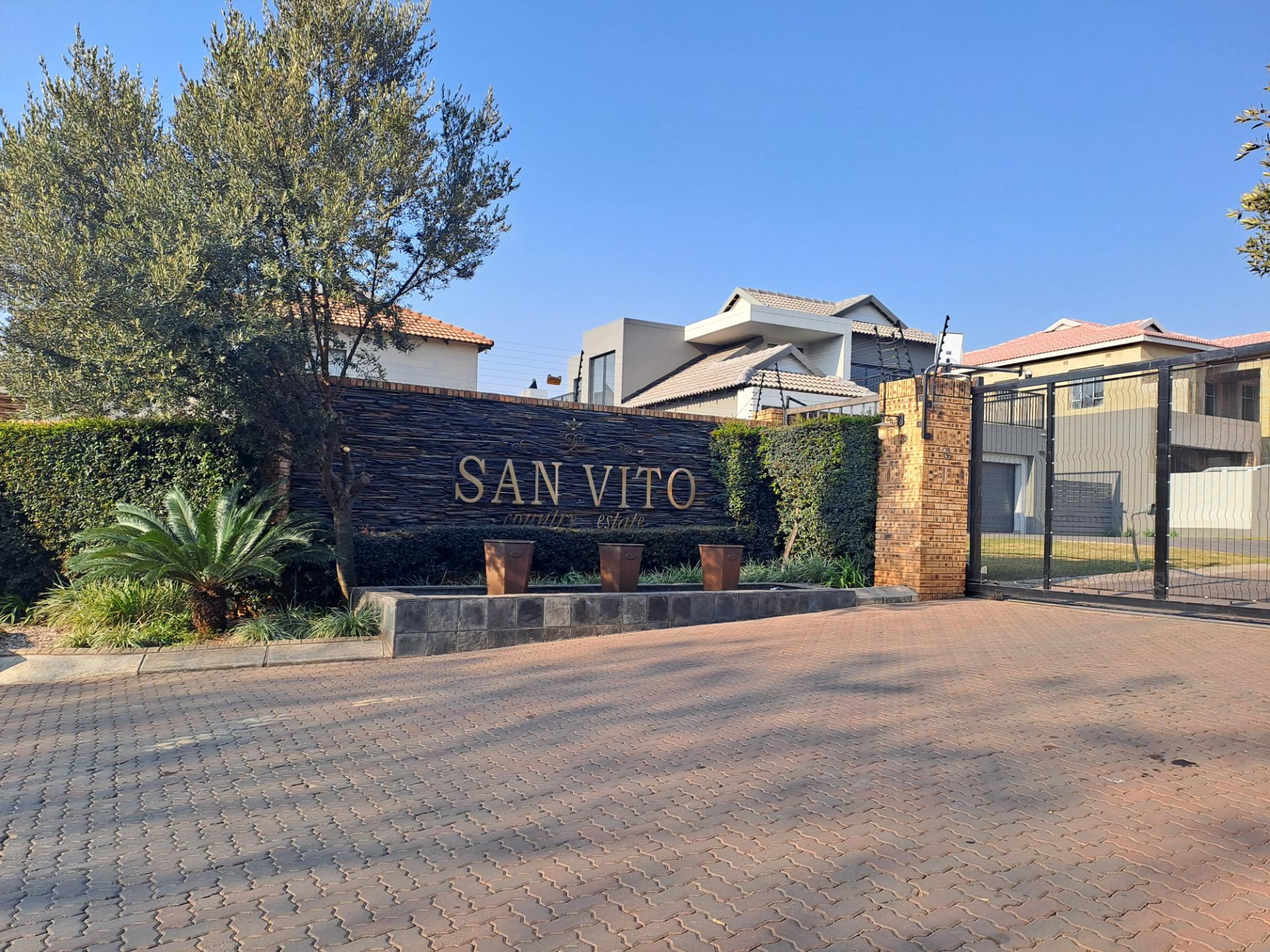 Vacant Land / Plot For Sale in Ruimsig Country Estate, Krugersdorp