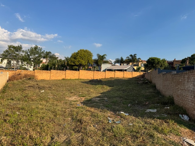 Vacant Land / Plot For Sale in Ruimsig Country Estate, Krugersdorp — image 3