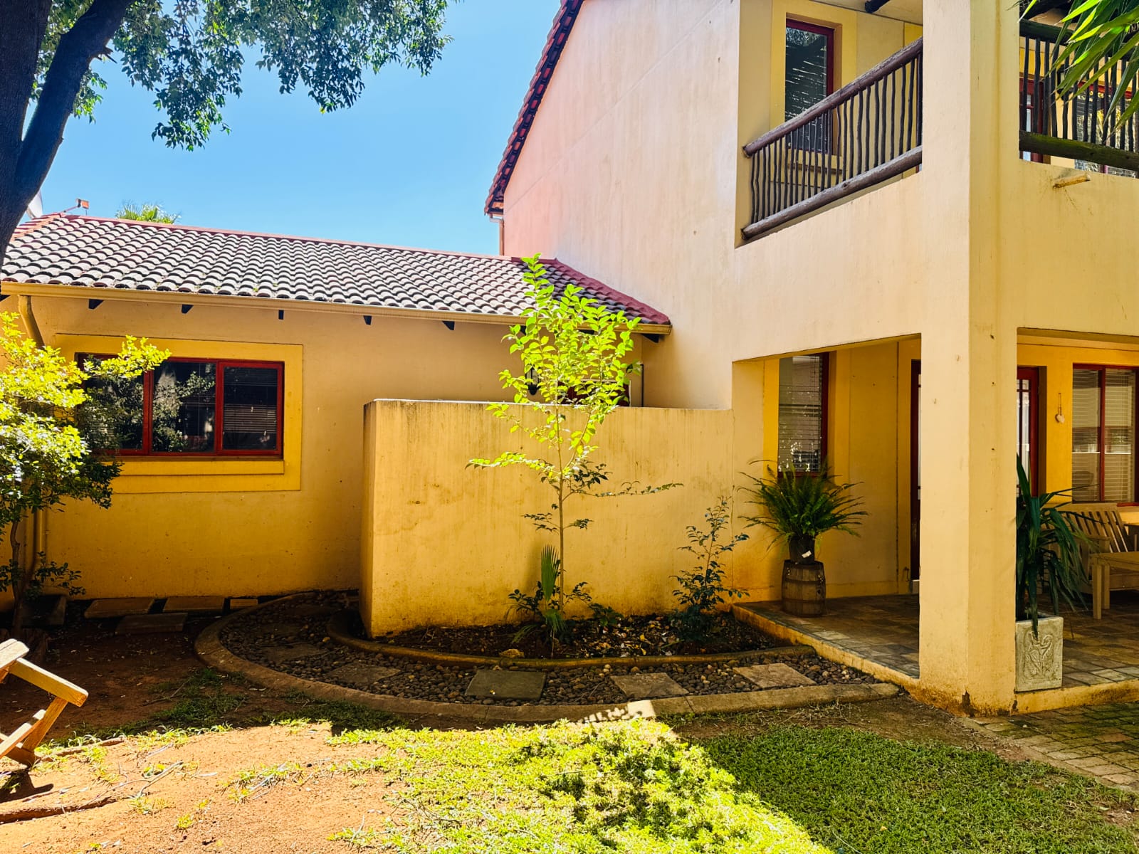 2 Bedroom Duplex For Sale in Willowbrook, Roodepoort — image 4