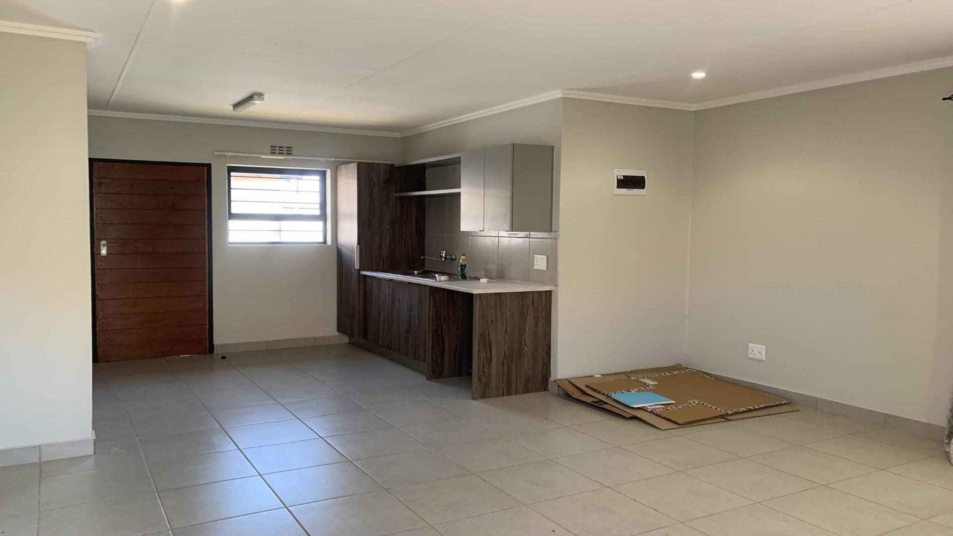 3 Bedroom House For Sale in Protea Glen, Soweto — image 4
