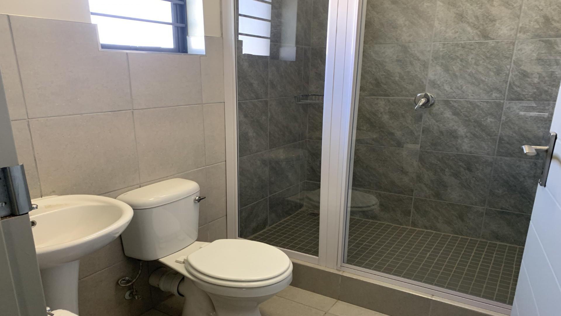 3 Bedroom House For Sale in Protea Glen, Soweto — image 9