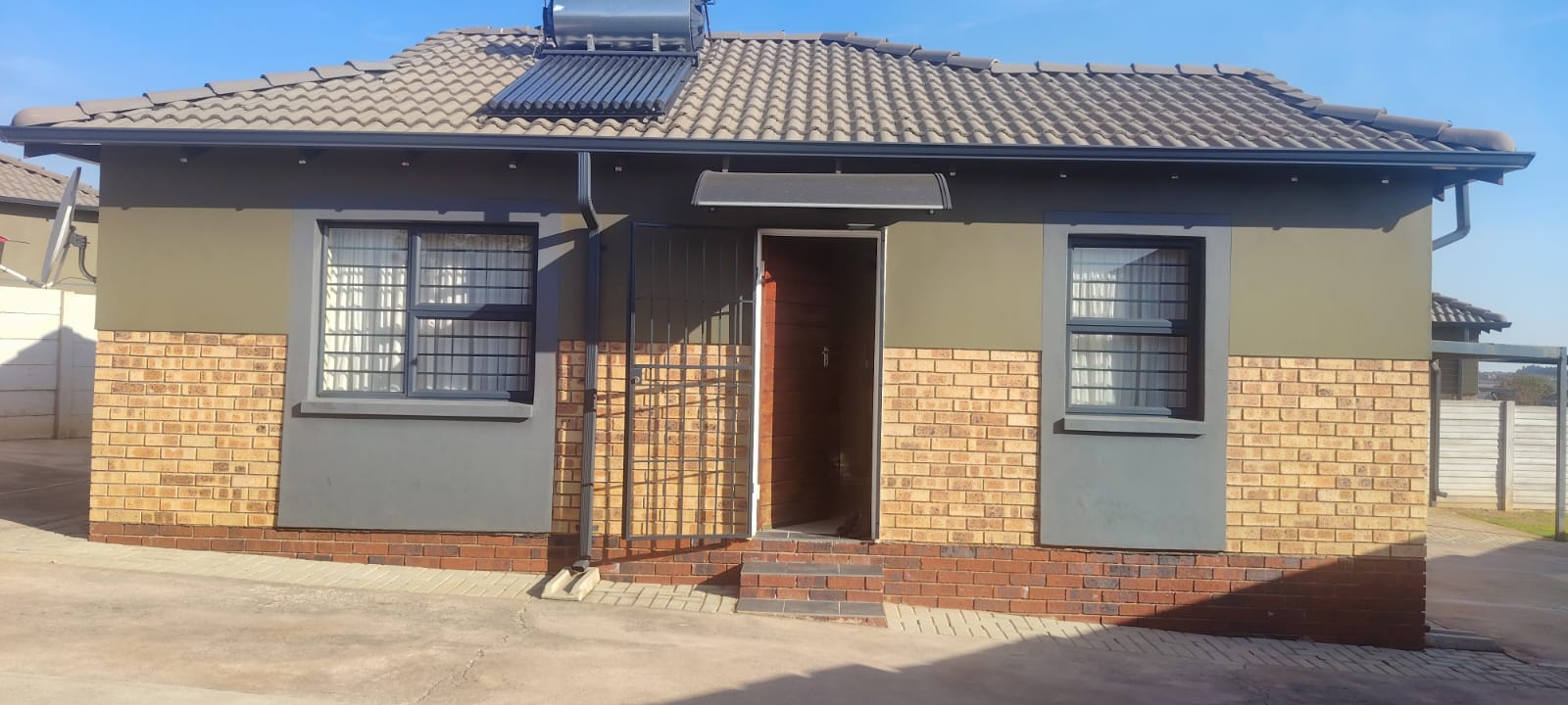 2 Bedroom House For Sale in Mindalore, Krugersdorp — image 21